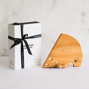 Pack tabla madera queso y cuchillo