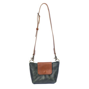 bandolera verde con correa