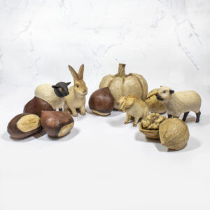 frutos animales madera