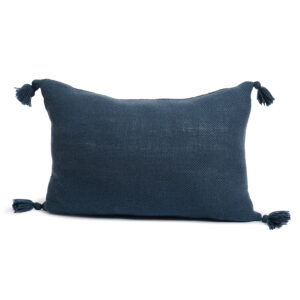 Cojín telar azul jaspeado 60 x 40 cm.